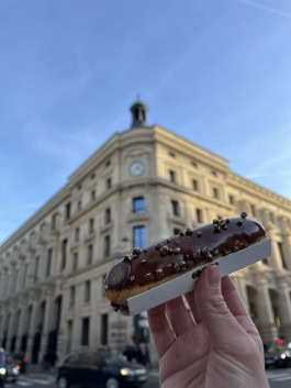 Eclair in Paris
