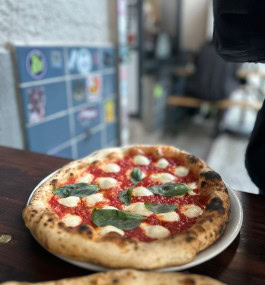 Vegan pizza at La Stella Nera, Berlin