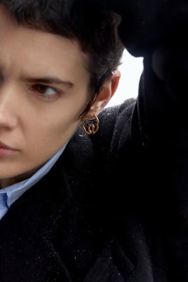 Woman in jewelry by Avgvst Jewelry