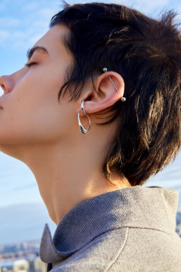 Woman in jewelry by Avgvst Jewelry